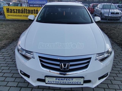 HONDA ACCORD 2.0 Executive Sérülésmentes. klíma. Tempomat. Ülésfűtés. Szervízkönyv. 125000km!!!Gyönyörű!!!