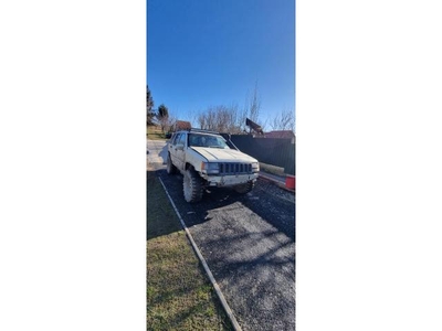 JEEP GRAND CHEROKEE ZJ 5.2 V8 BENZIN/GÁZ