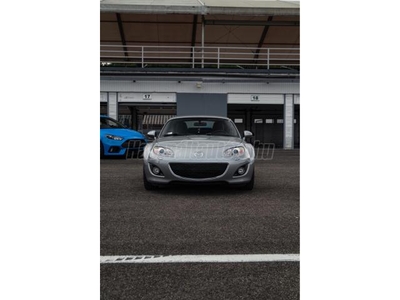 MAZDA MX-5 2.0i 16V Revolution EU5