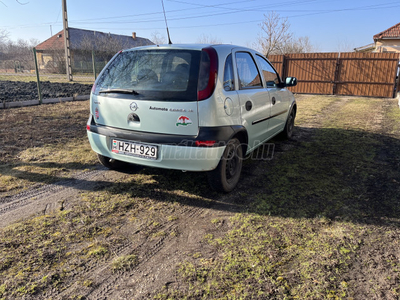 OPEL CORSA C 1.2 16V Club Easytronic