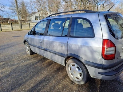 OPEL ZAFIRA A 1.6 16V Comfort Friss műszaki. vonóhorog