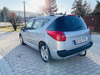 PEUGEOT 207 1.4 VTi Premium 1 Tulaj Üvegtető