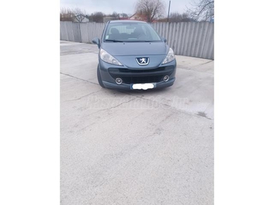 PEUGEOT 207 1.6 HDi Premium