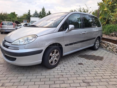 PEUGEOT 807 2.2 HDi Supreme