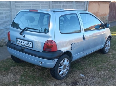 RENAULT TWINGO 1.2 16V Cinetic Quickshift