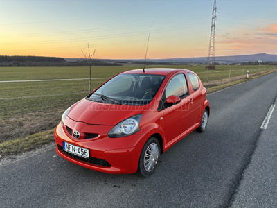 TOYOTA AYGO 1.0 AC