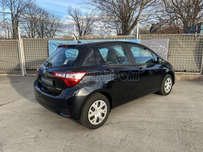 TOYOTA YARIS 1.5 Hybrid Active e-CVT FOGLALÓZVA! 2019 - navi - kamera - radar - vezetést támogató rendszerek