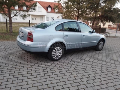 VOLKSWAGEN PASSAT V 1.9 PD TDI 4Motion Trendline