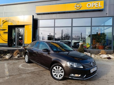 VOLKSWAGEN PASSAT VII 2.0 CR TDI Highline BMT DSG Magyarországi! Android fejegység!