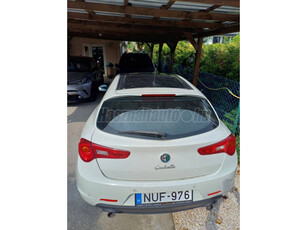 ALFA ROMEO GIULIETTA 2.0 JTDM-2 Distinctive TCT