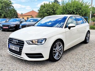 AUDI A3 Sportback 1.6 TDI Attraction MMi. 18-Alu. Ülésfűtés. Multikormány. PDC