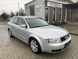 AUDI A4 Avant 2.5 V6 TDI quattro Tiptronic ic OLASZORSZÁGI.ROZSDAMENTES