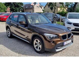 BMW X1 sDrive18d szervizkönyv. szervizszámlák. sérülésmentes