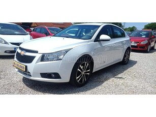 CHEVROLET CRUZE 1.6 LT Plus 165000KM! Gyári fényezés!