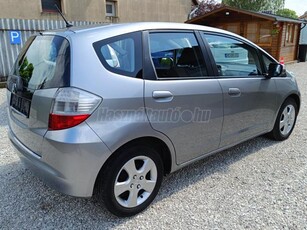 HONDA JAZZ 1.4 Elegance SZ.KÖNYV 109.000 KM!