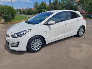 HYUNDAI I30 1.4 CRDi Comfort faceliftes magyar-friss műszakis-digitklímás