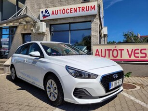 HYUNDAI I30 1.6 CRDi MP Life MAGYAR-1 TULAJ-VEZETETT SZERVIZ-SÁVTARTÓ