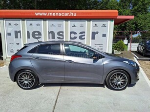 HYUNDAI I30 FIFA GOLD 1.6 GDI (1 ÉV GARANCIA)