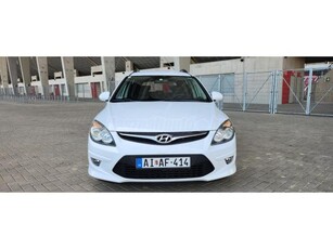 HYUNDAI I30 i30u CW 1.6 CRDi LP Life Vonóhorog.4 L Fogyasztás.Digit Klima