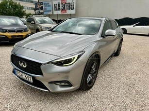 INFINITI Q30 2.2d Premium Tech DCT KAMERA.TETŐ.BŐR.XENON