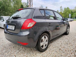 KIA CEE'D 1.4 EX KLÍMA. ÜLÉSFŰTÉS