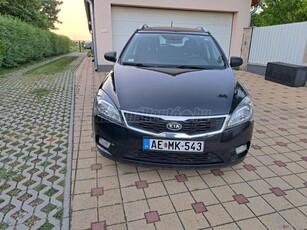 KIA CEE'D SW 1.6 CRDi HP EX