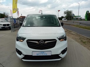 OPEL COMBO Life 1.2 T Edition Plus XL (7 személyes ) MAGYAR.1 TULAJ.SZERVIZELT!!