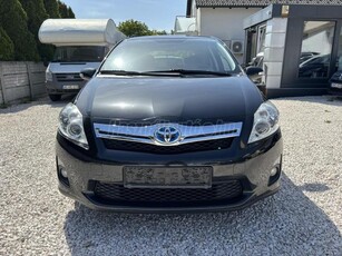 TOYOTA AURIS 1.8 HSD Luna (Automata) 2 KULCS/SZERVIZKÖNYV/GYÖNYÖRŰ ÁLLAPOT!!