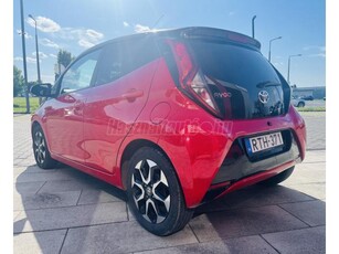 TOYOTA AYGO 1.0 x-play + style + connectivity