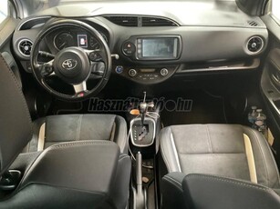 TOYOTA YARIS 1.5 VVT-i Hybrid GR-Sport Smart e-CVT Ülésfűtés/Led/Kamera