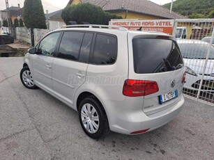 VOLKSWAGEN TOURAN 2.0 CR TDI Highline +209.000 KM+MULTI KORMÁNY+TEMPOMAT+SZ.KÖNYV+KÉT KULCS+