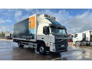 VOLVO FM 330 4X2 HŰTŐDOBOZOS