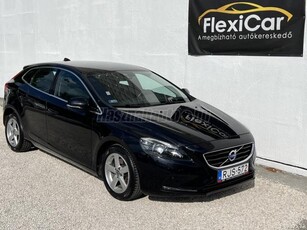 VOLVO V40 1.6 D [D2] Momentum Powershift Vezetett szervizkönyv! Gyönyörű állapot!