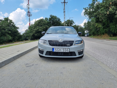 SKODA OCTAVIA Combi 2.0 TSI RS 230 DSG