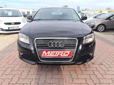 AUDI A3 2.0 TDI Ambition DPF CRTDI S-Line Szervizkönyv BOSE