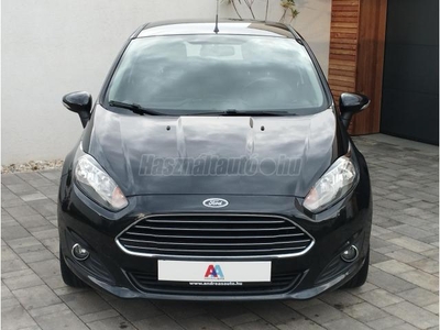 FORD FIESTA 1.25 Ambiente / 118 E. KM / ÜLÉSFŰTÉS / SZÉLVÉDŐFŰTÉS / GYÁRI FÉNYEZÉS / VEZETETT SZERVIZKÖNYV