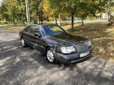 MERCEDES-BENZ E 320 Coupe