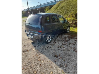 OPEL MERIVA A 1.7 CDTI Cosmo