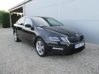 SKODA OCTAVIA 2.0 CR TDI RS DSG Euro 6 Magyarországi - Végig vezetett szervizkönyv - Gyári fényezett - Ülésfűtés - LED