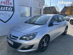 Opel Astra J 1.6 Enjoy Tempomat / 2x elektromos...