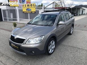 Skoda Octavia Combi Scout 2.0 PD TDI DPF 4X4 Vé...