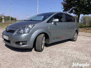 Toyota Corolla Verso 2.2 D-4D Linea Terra