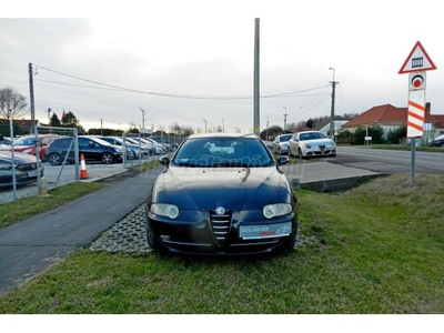 ALFA ROMEO 147 1.6 T. Spark ECO Distinctive Klima. Szervizmúlt