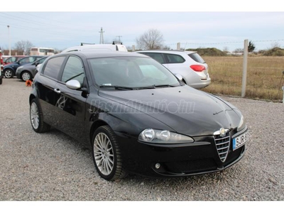 ALFA ROMEO 147 1.6 T. Spark TI