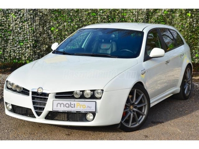 ALFA ROMEO 159 SW 2.4 JTDm 20V Q4 Distinctive Ti. Navi. Bluetooth. Ülés fűtés. Tempomat. Bőr belső. Eső szenzor