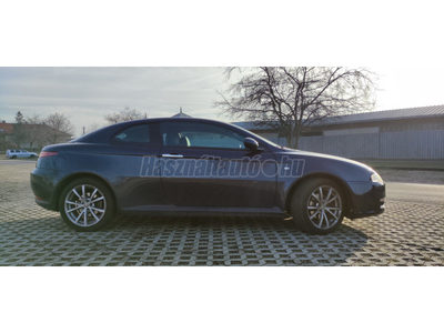 ALFA ROMEO GT 2.0 JTS Distinctive