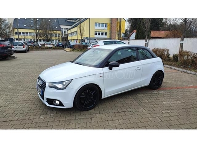 AUDI A1 Sportback 2.0 TDI DPF Ambition LED! Bi xenon! Navi! S Line!