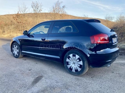 AUDI A3 1.6 TDI Ambiente DPF S-line