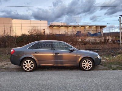 AUDI A4 1.6