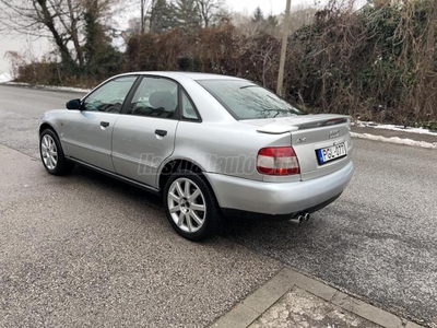 AUDI A4 1.8